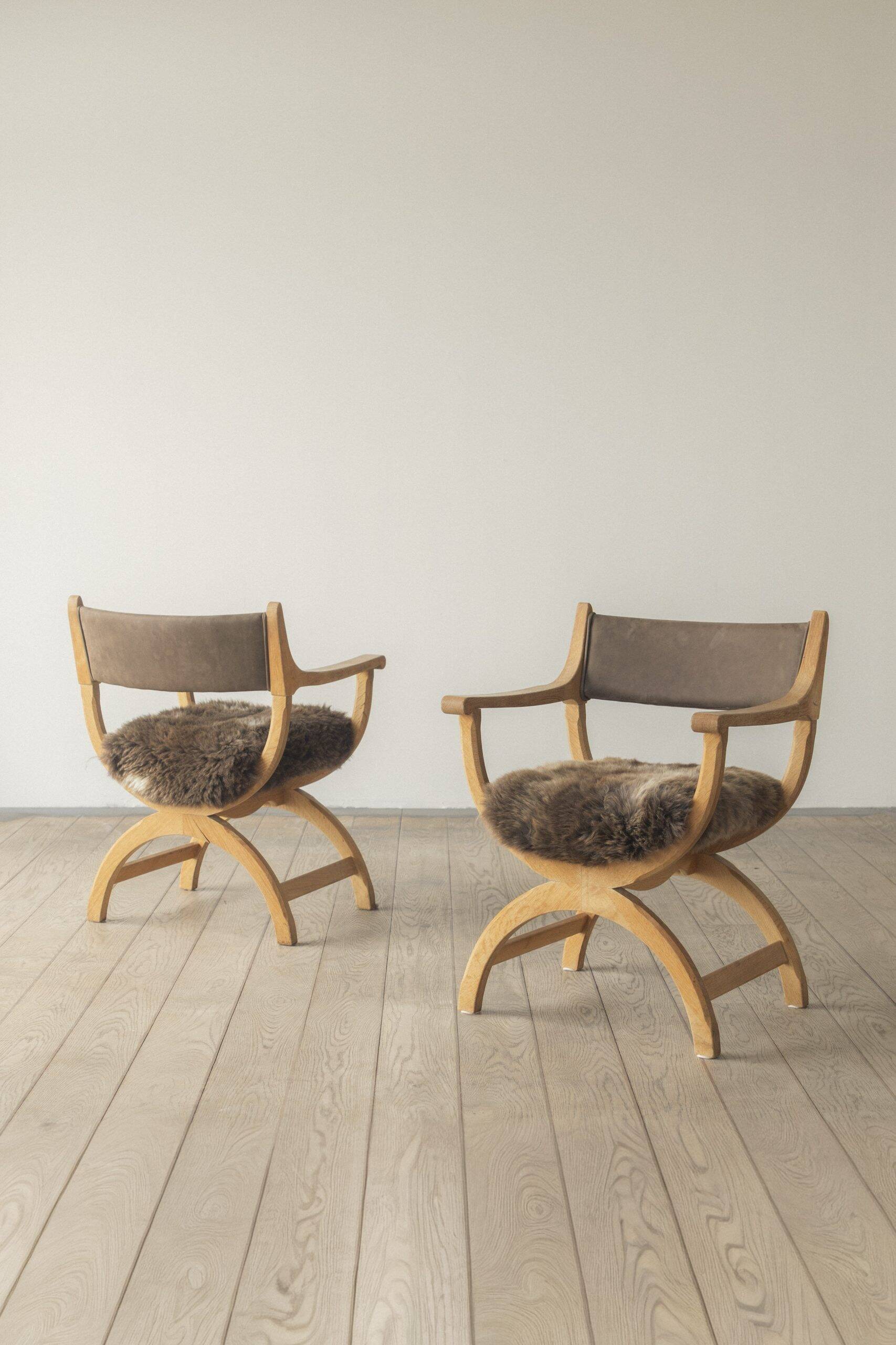 Henning Kjærnulf kurul, dining chair (pair)