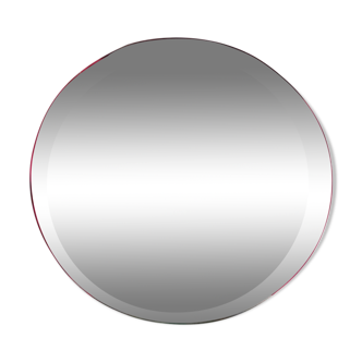 Beveled round mirror