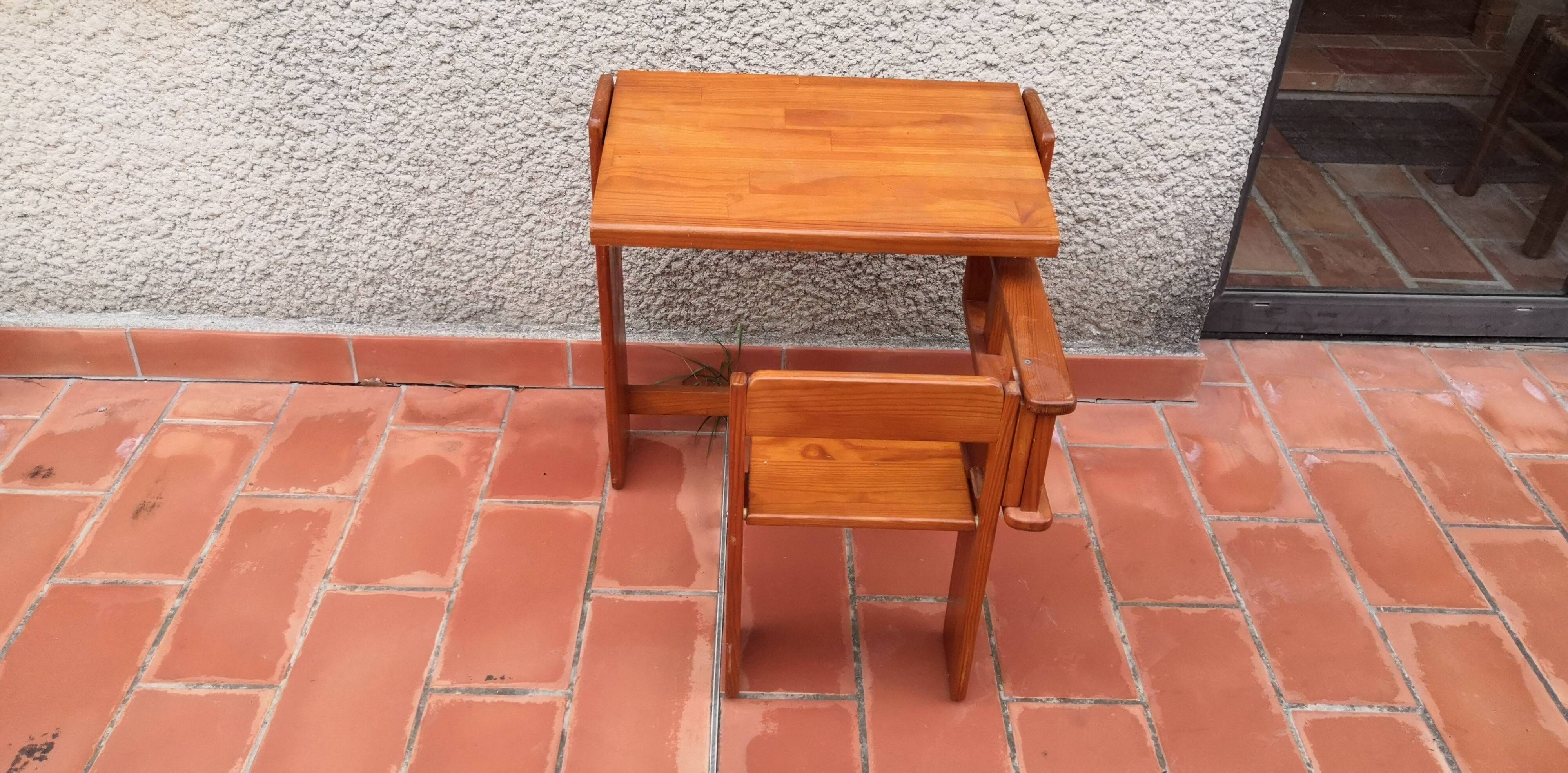 Children's desk with vintage solid pine system