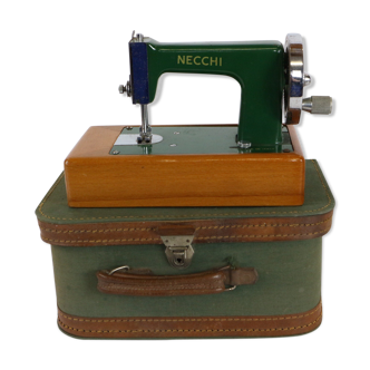 Machine à coudre de voyage Necchi