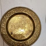 Brass saucer tray