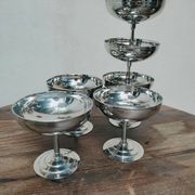 6 coupes à dessert sur pied en inox par Rémy letang