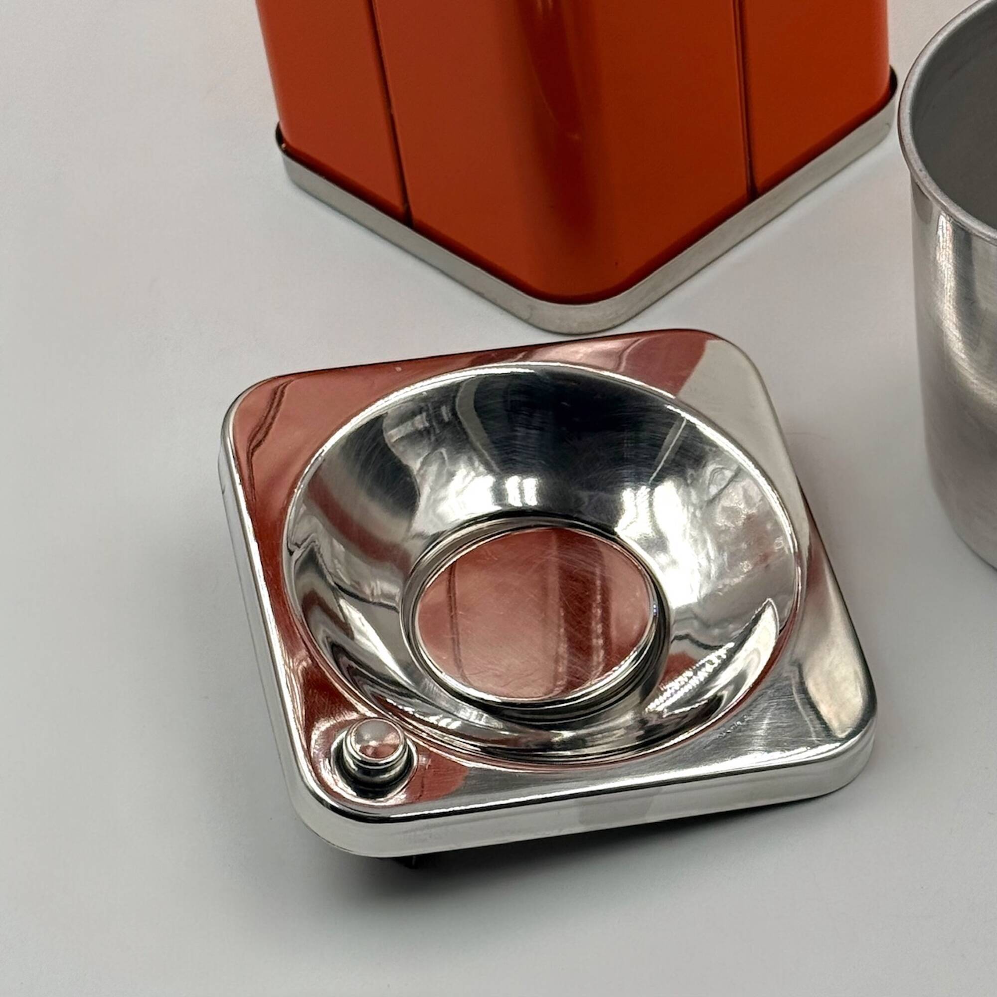 Cendrier sur pied design Giulia Veronesi Ecolight orange Italie années 70