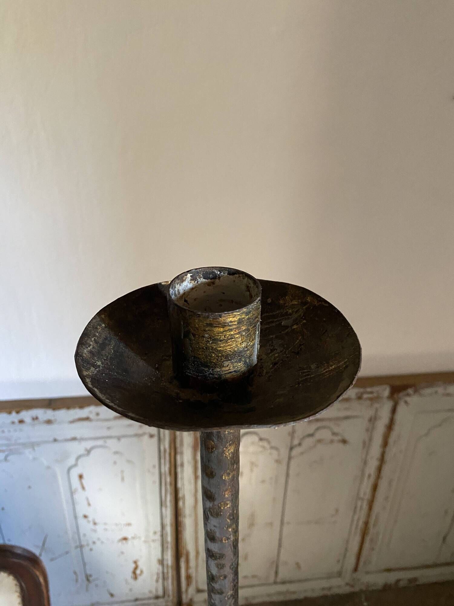 Floor candelabrum