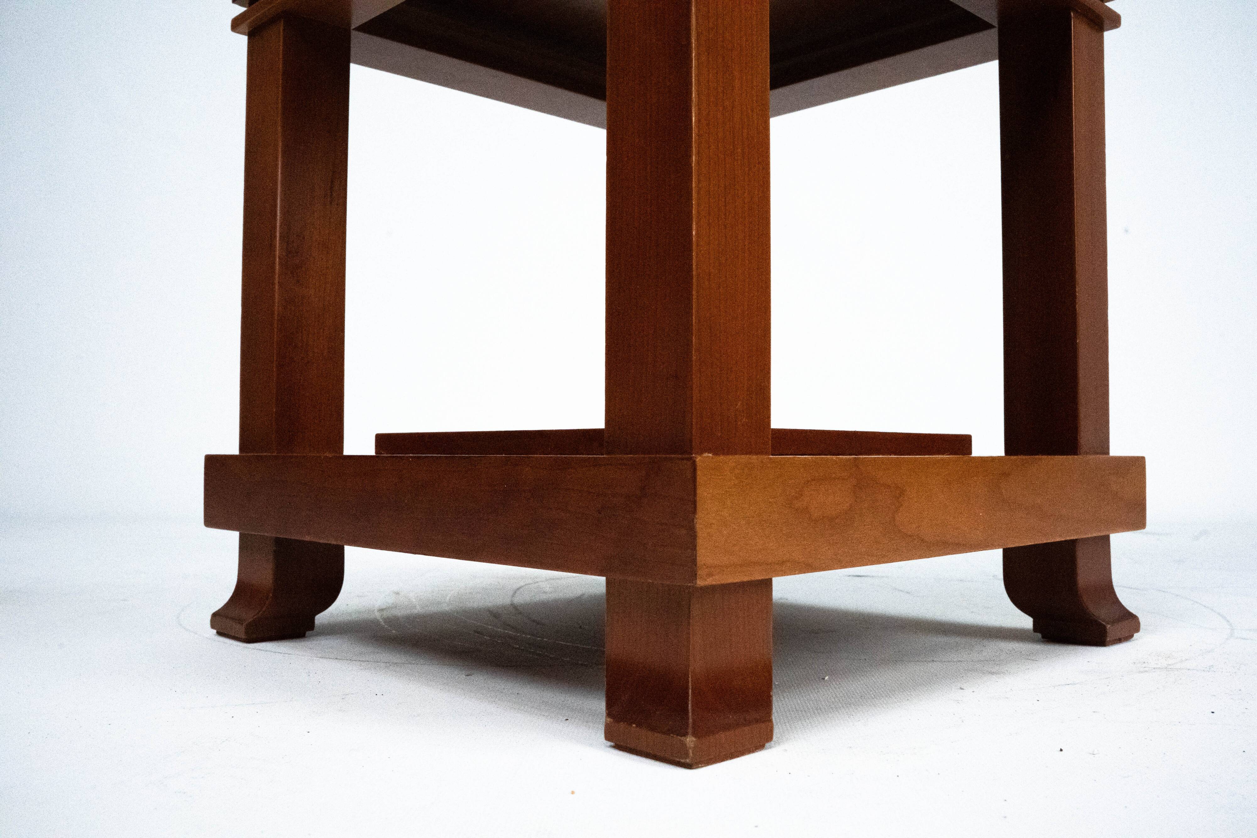 Table d'appoint Robie de Frank Lloyd Wright pour Cassina, édition limitée. Italie, 1988