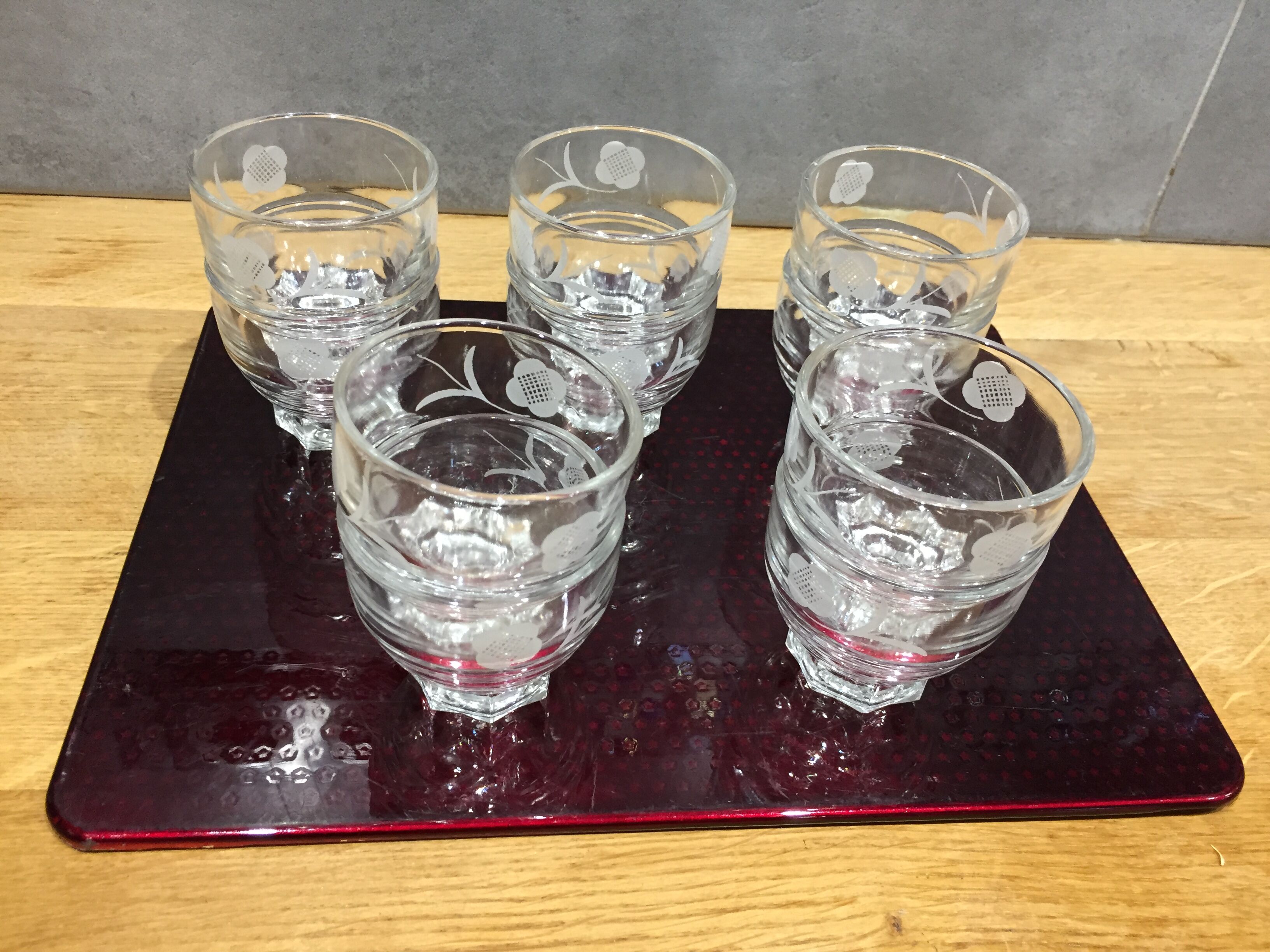 Series of 10 cups, glass 50s/60s glass small model floral decoration