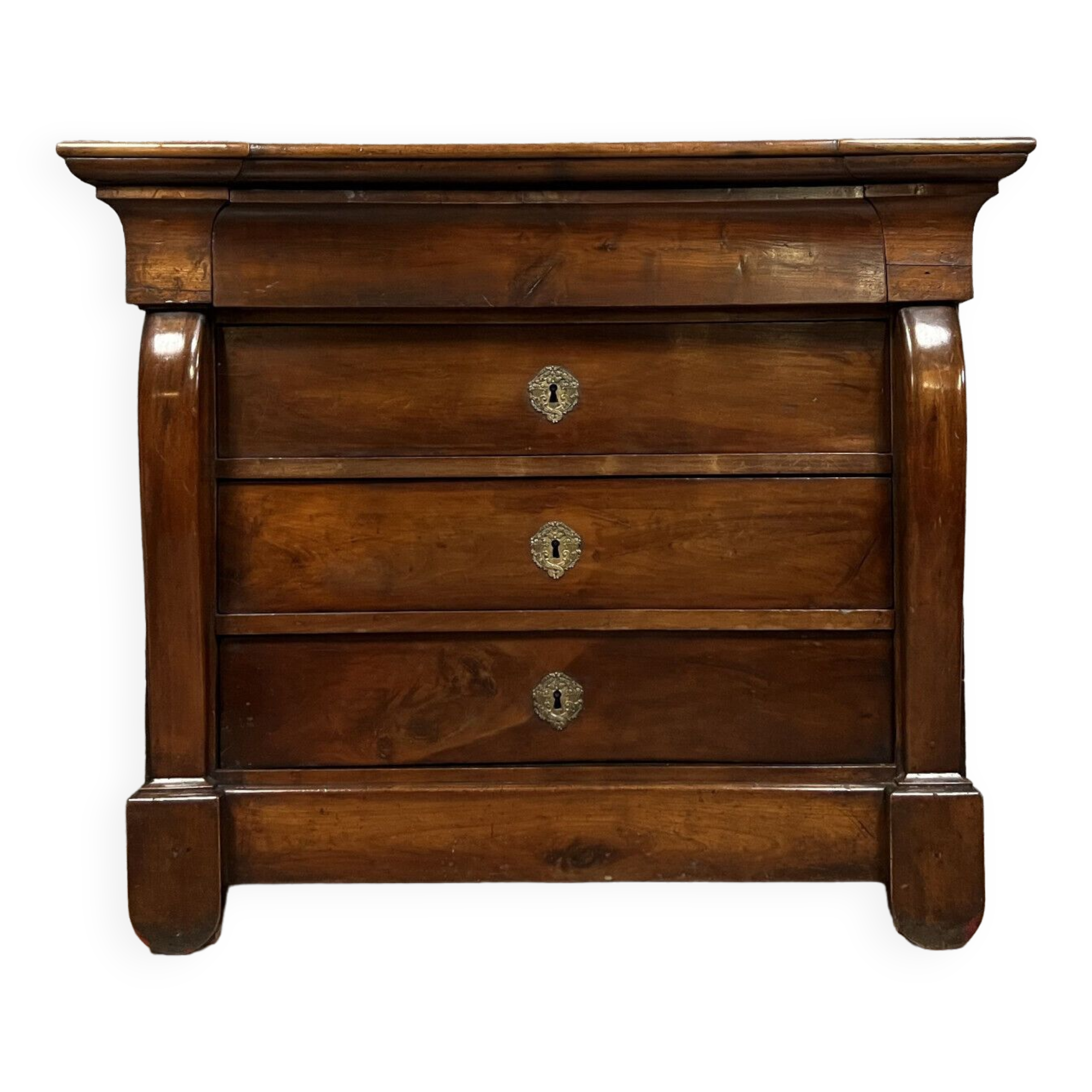 Empire period lady's chest of drawers / Mahogany restoration circa 1810