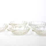 Lot of 5 cups in the shape of a clear glass shell