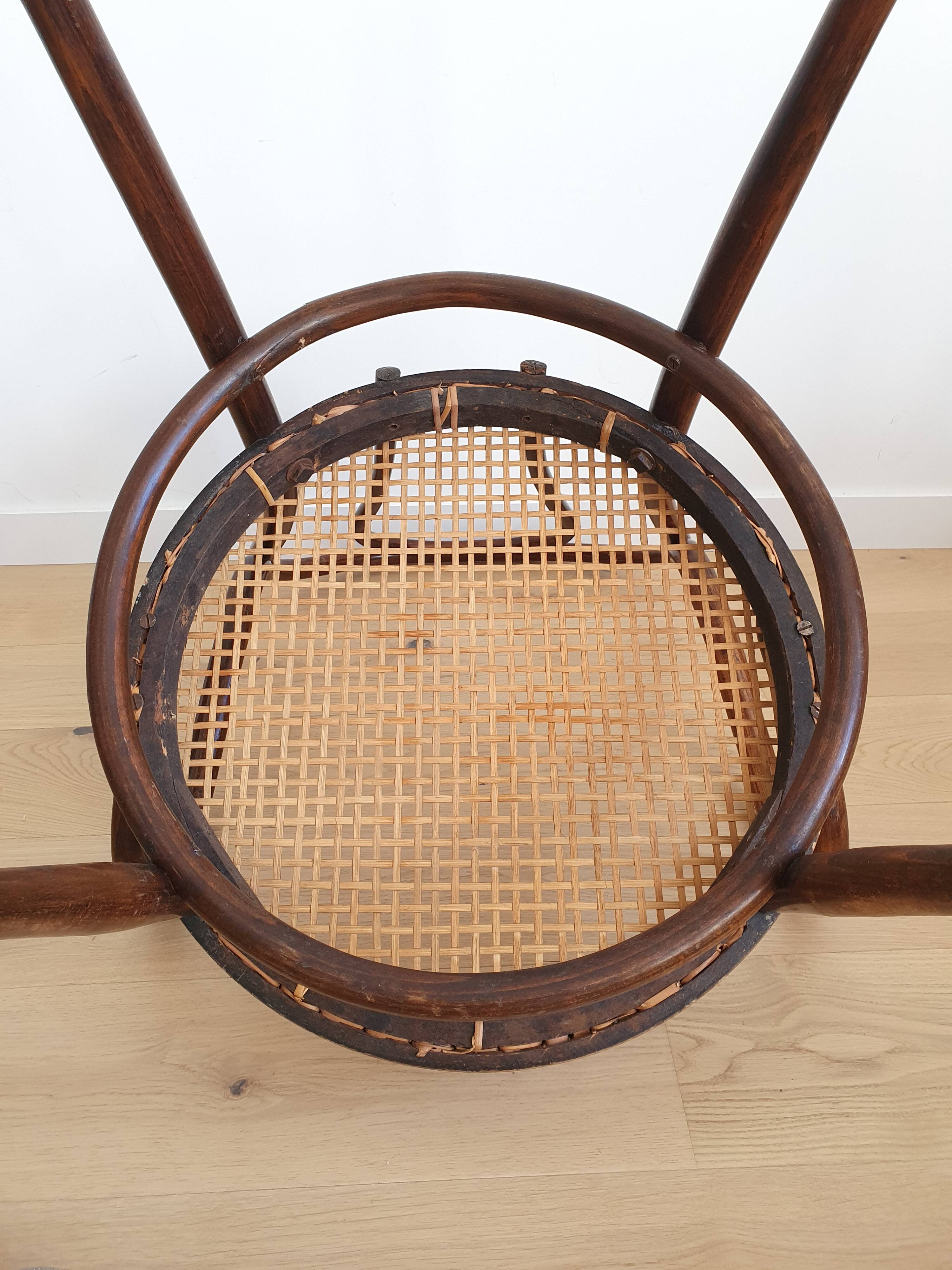 Thonet armchair in curved wood and canework