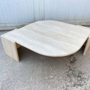 Large marble travertine coffee table in the shape of an eye from Roche Bobois vintage 70s