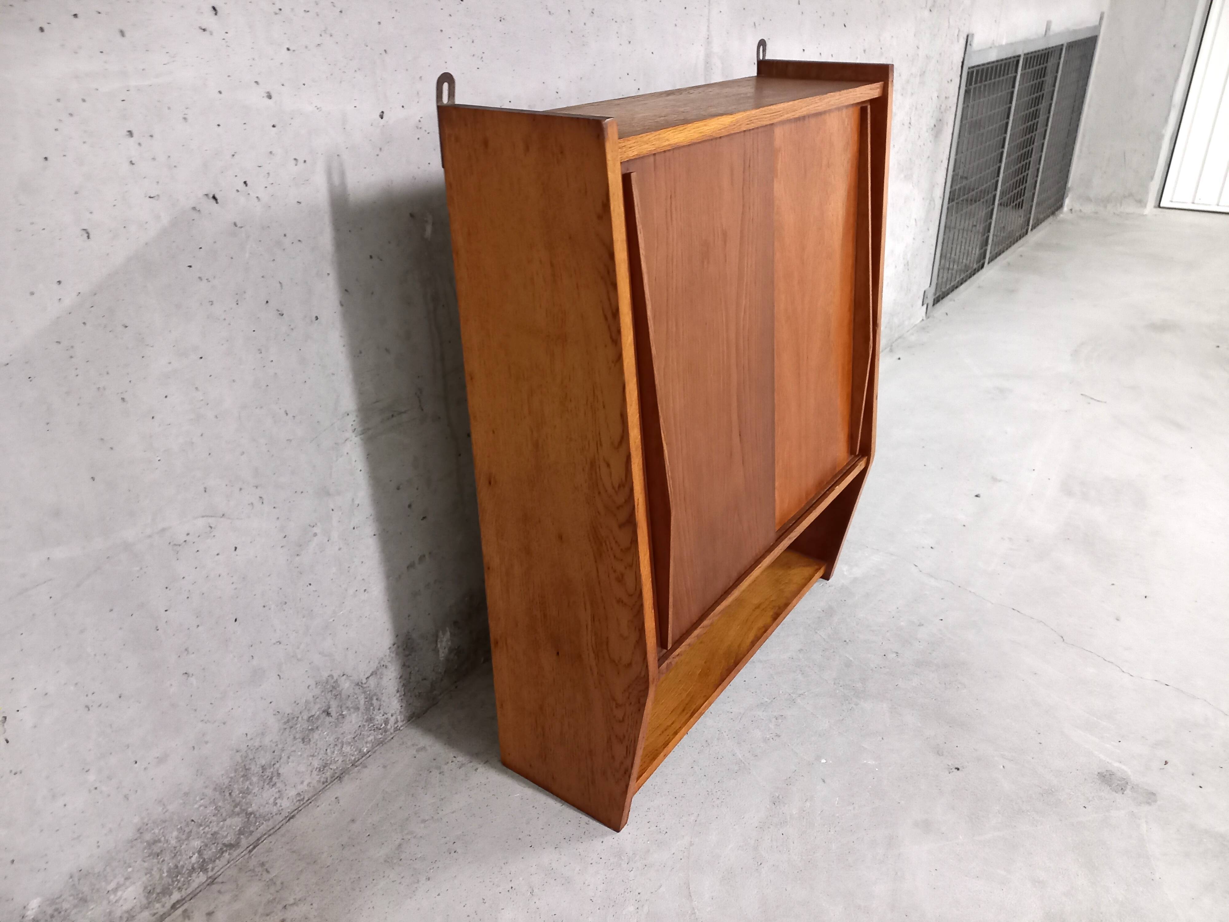 Wall shelf in wood 50/60