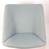 Oyster chair with cross base by Pierre Paulin for Artifort, 1965