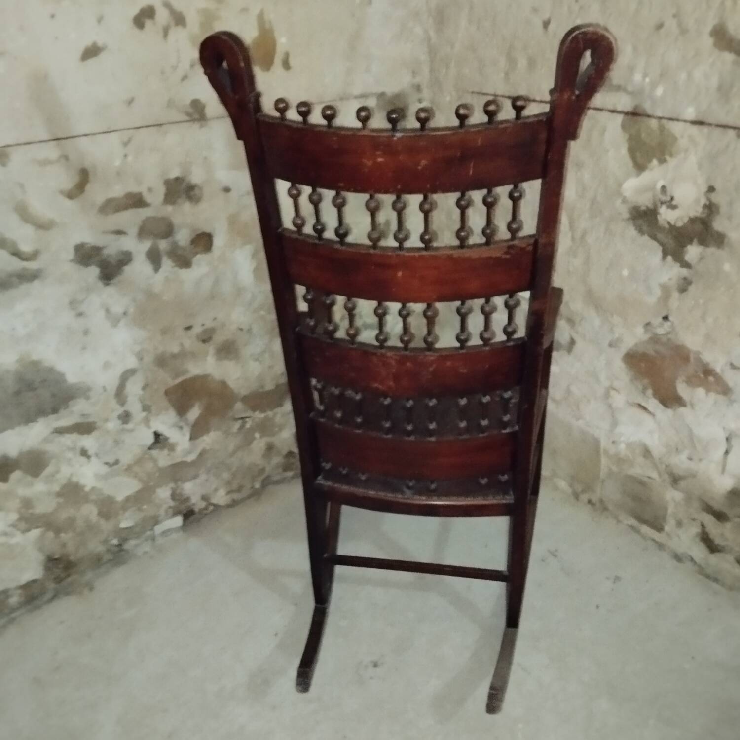 Rocking chair, 19th century art and craft rocking chair