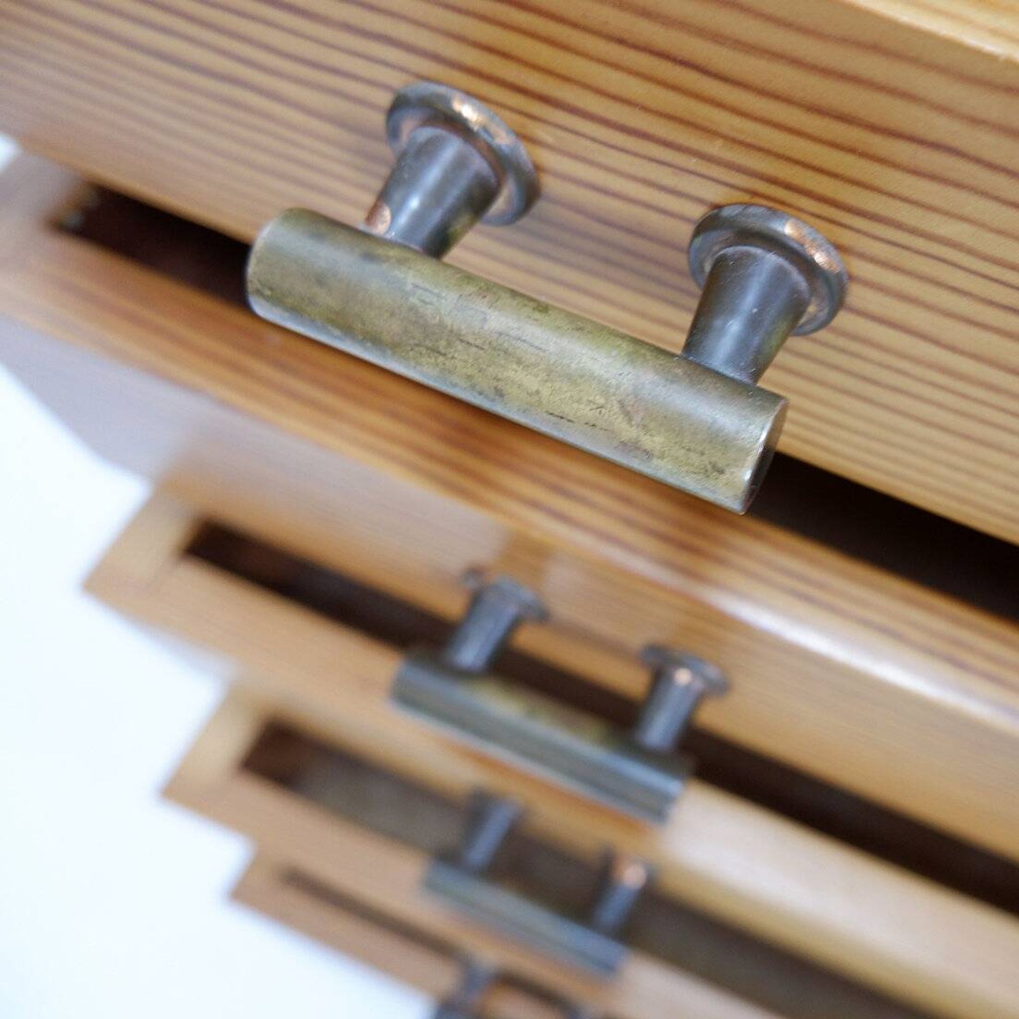 Vintage 5 Drawer Chest of Drawers with brass handles