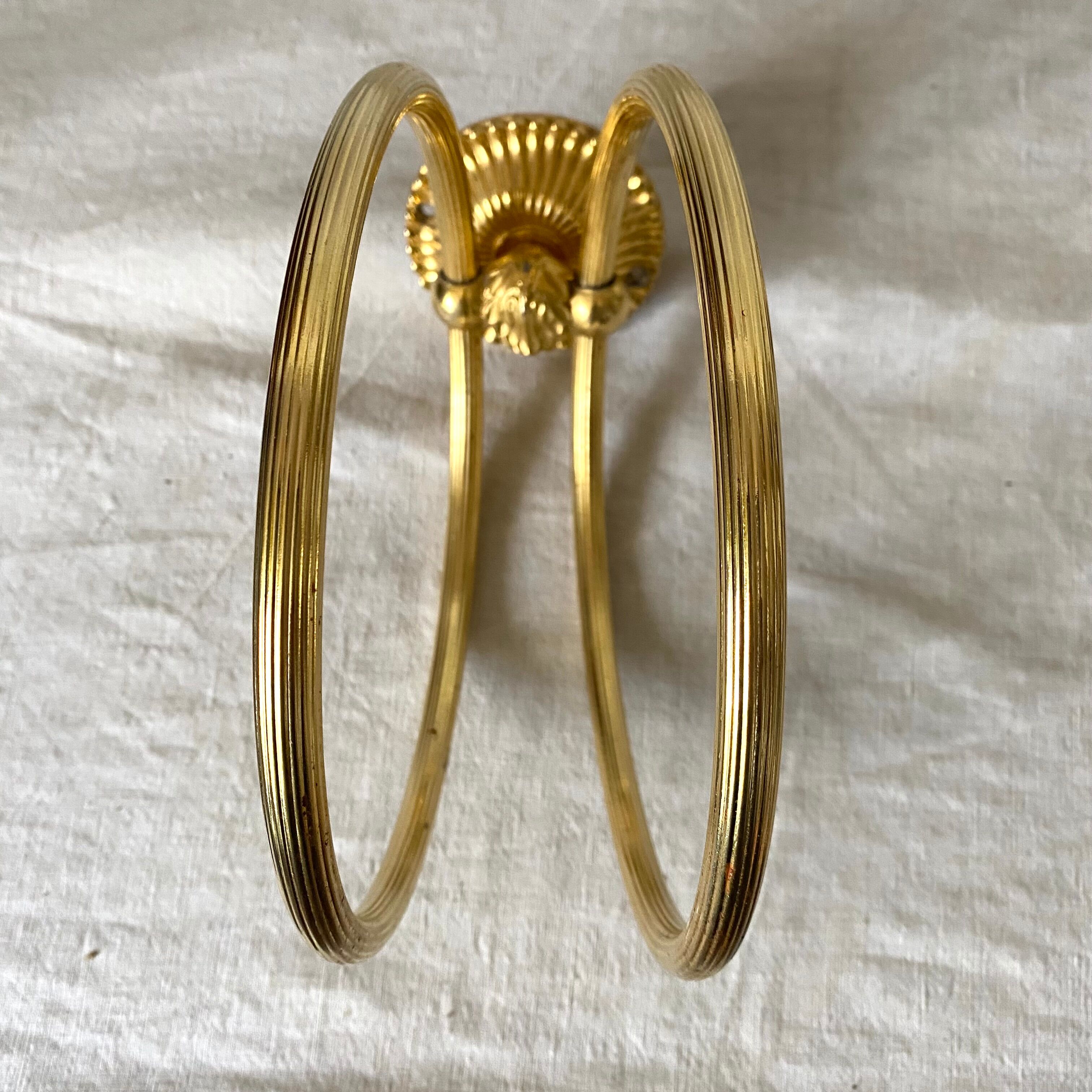 Towel rack golden rings