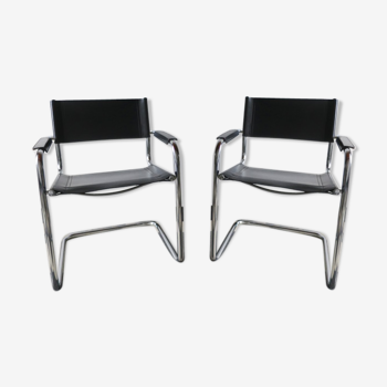 Paire de fauteuils cuir