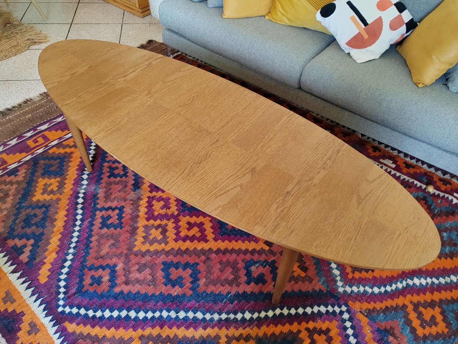 Table basse scandinave ovale