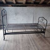 Wrought iron bed