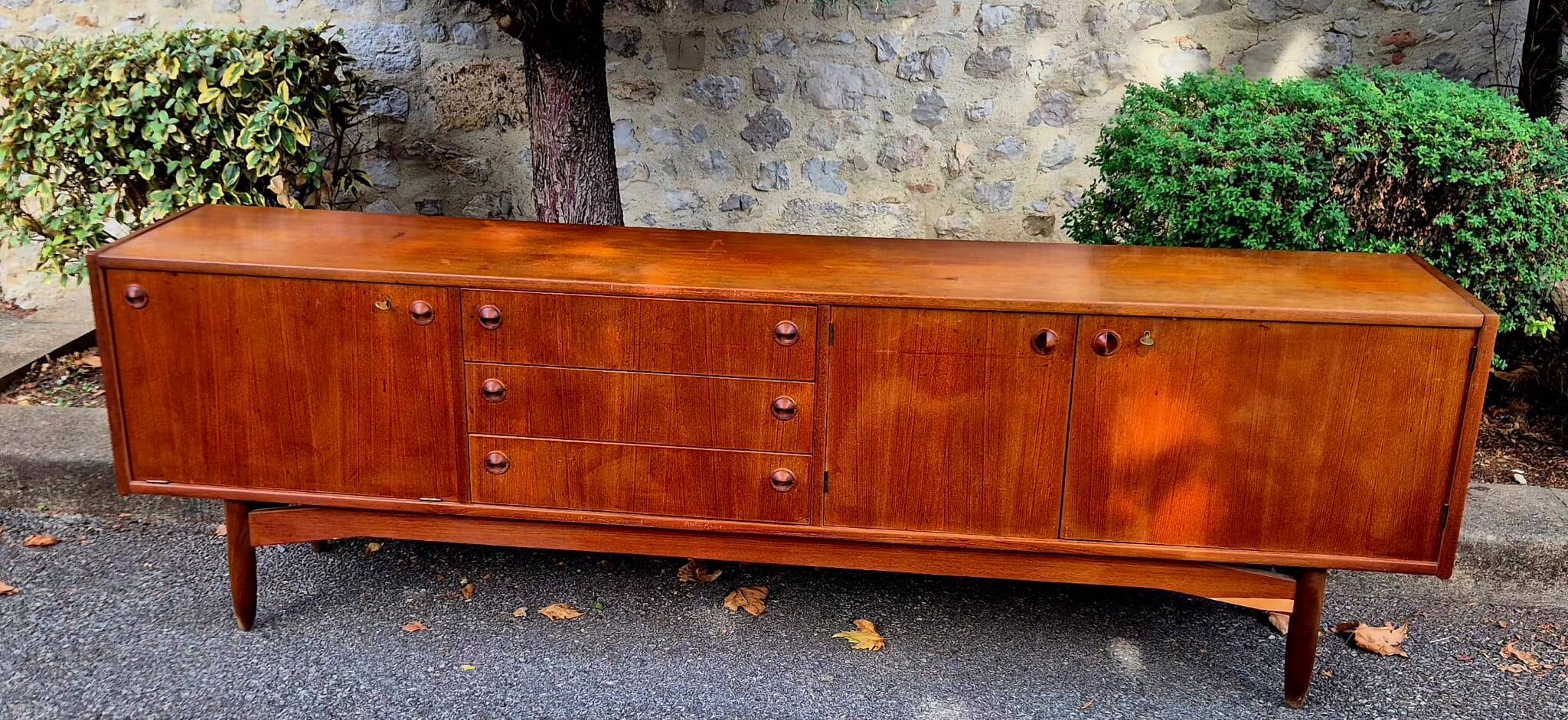Enfilade scandinave en teck. 1950