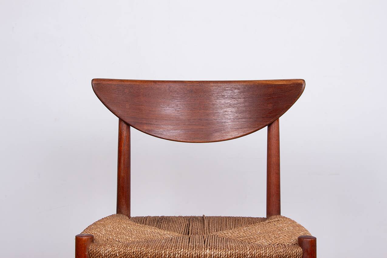 6 Danish chairs in teak and sea rush, model 316 by Peter Hvidt 1960.