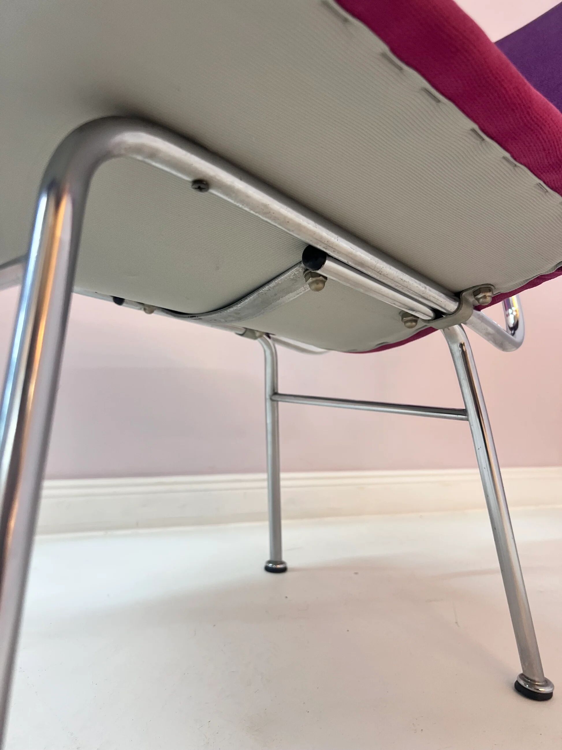 Vermund VL 135 armchair purple pink chrome