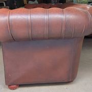 Vintage Chesterfield 2-Seater Sofa in Burgundy Leather with Button Tufting