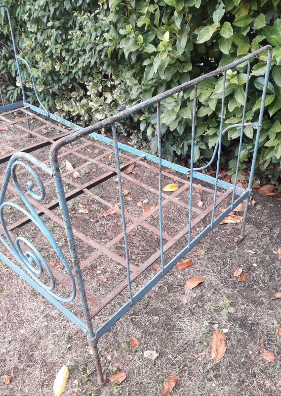 Folding iron bed XIX°