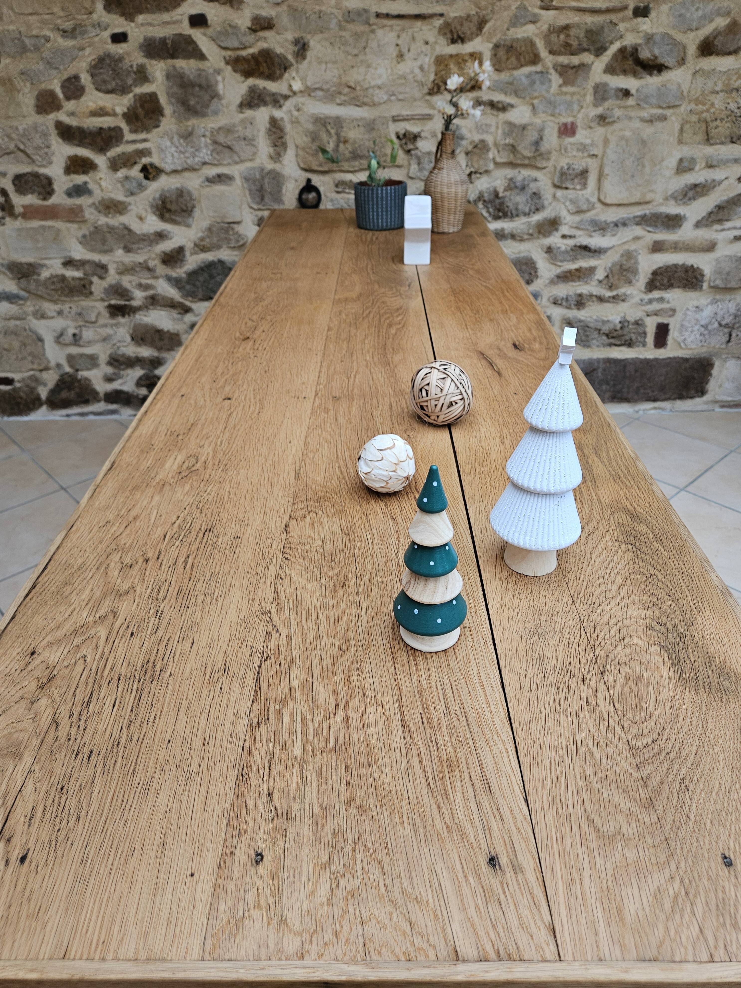 Farm table