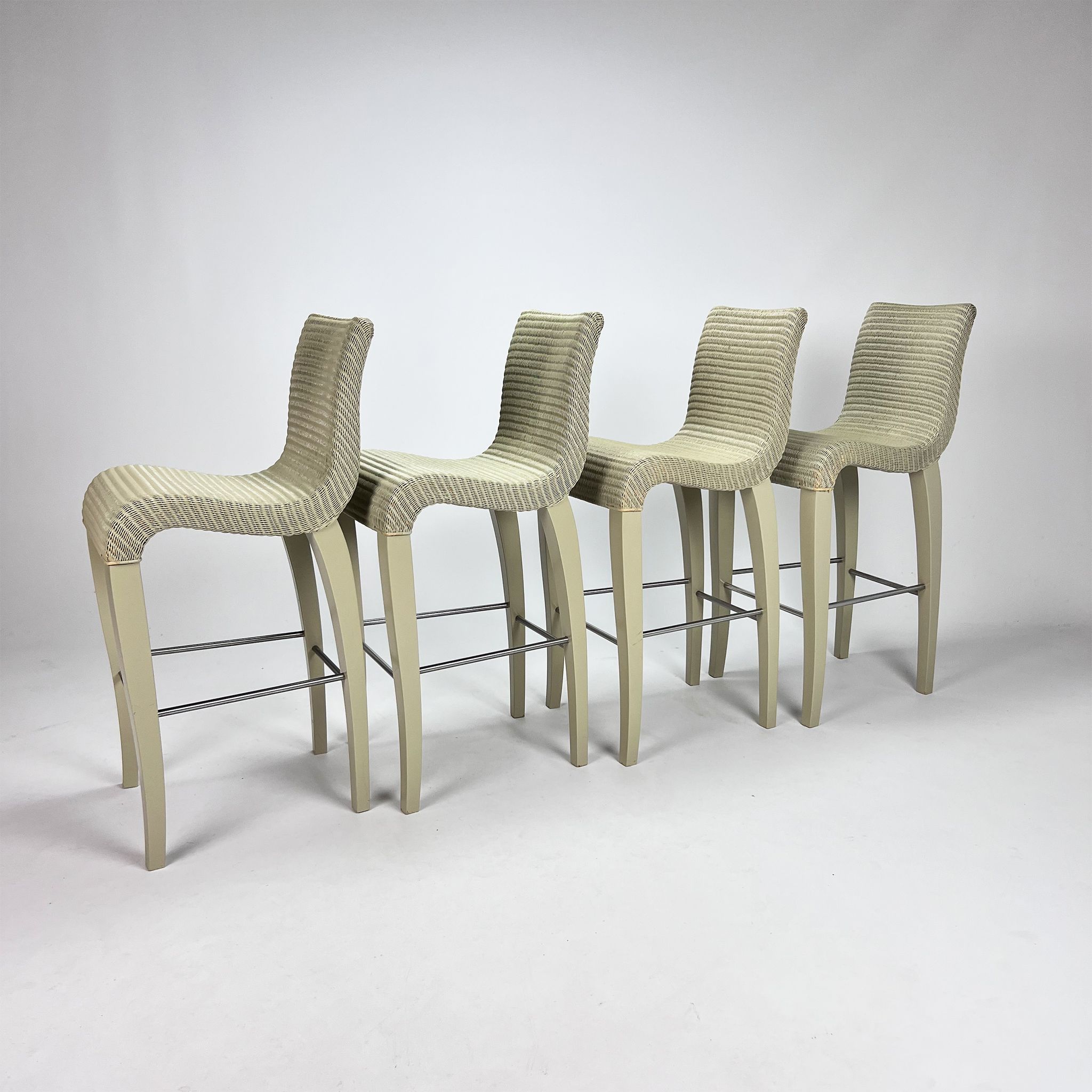 Set de 4 tabourets de bar, Vincent Sheppard, Lloyd Loom, années 2000