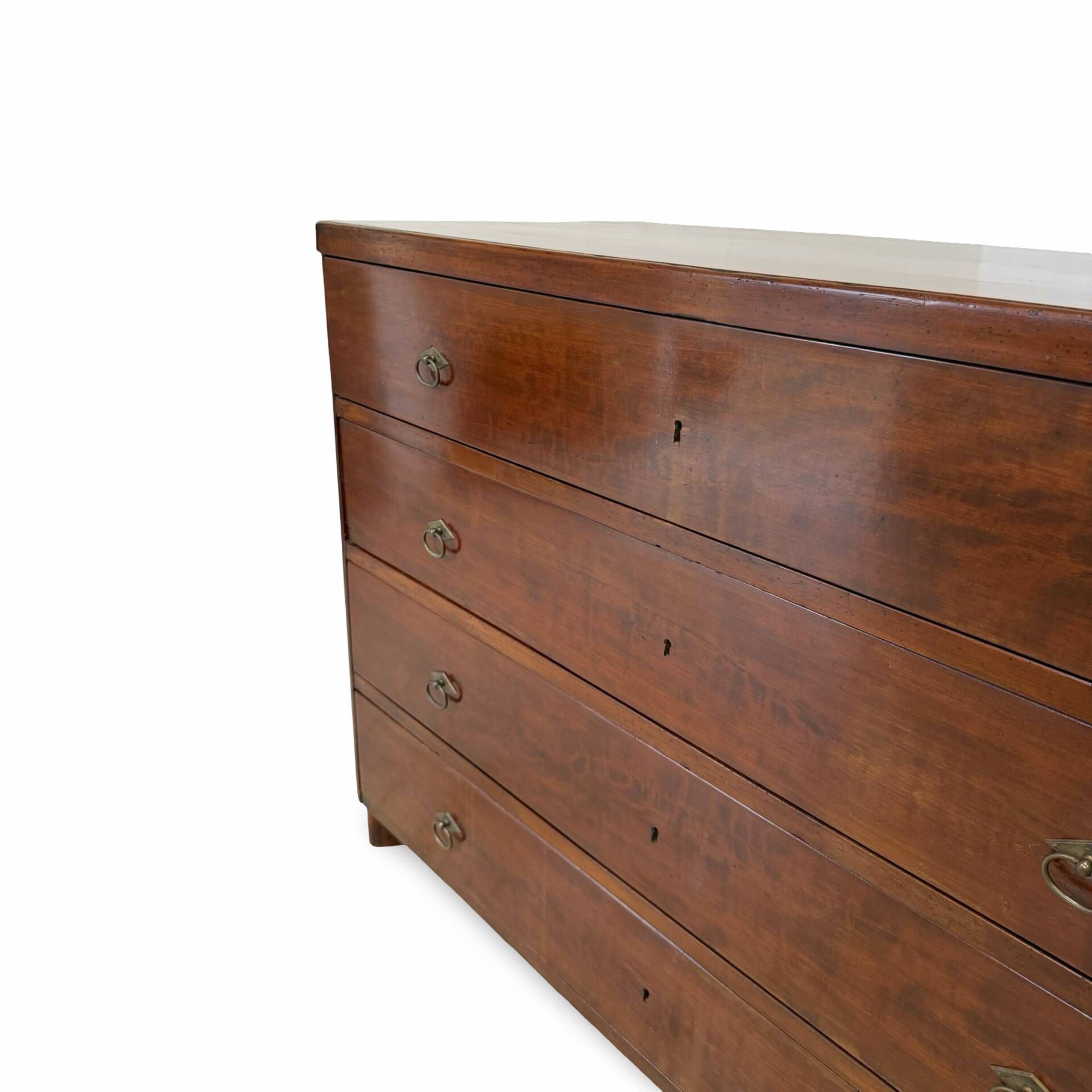Italian art deco burl walnut chest of drawers, 1850s.