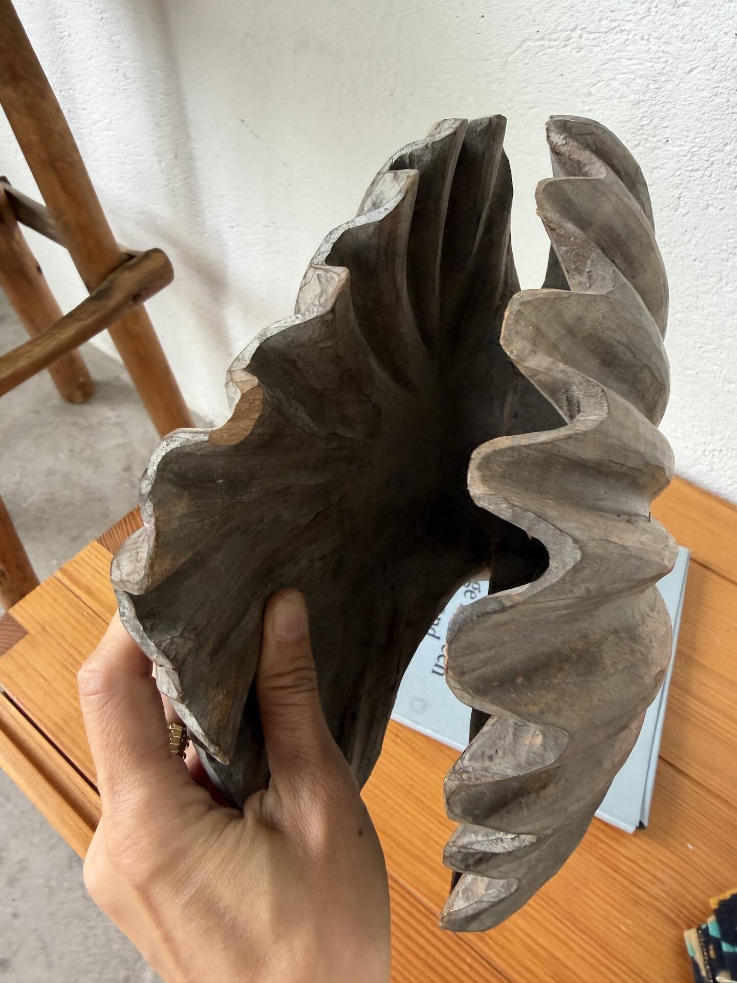 Brutalist wood shell sculpture box 1900