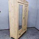 Beautiful Art Nouveau wardrobe with mirror