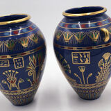 Set of 2 porcelain vases