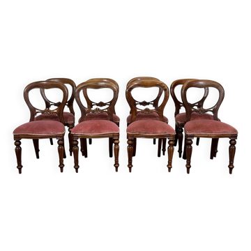 Set of 8 English mahogany chairs in Victorian style.