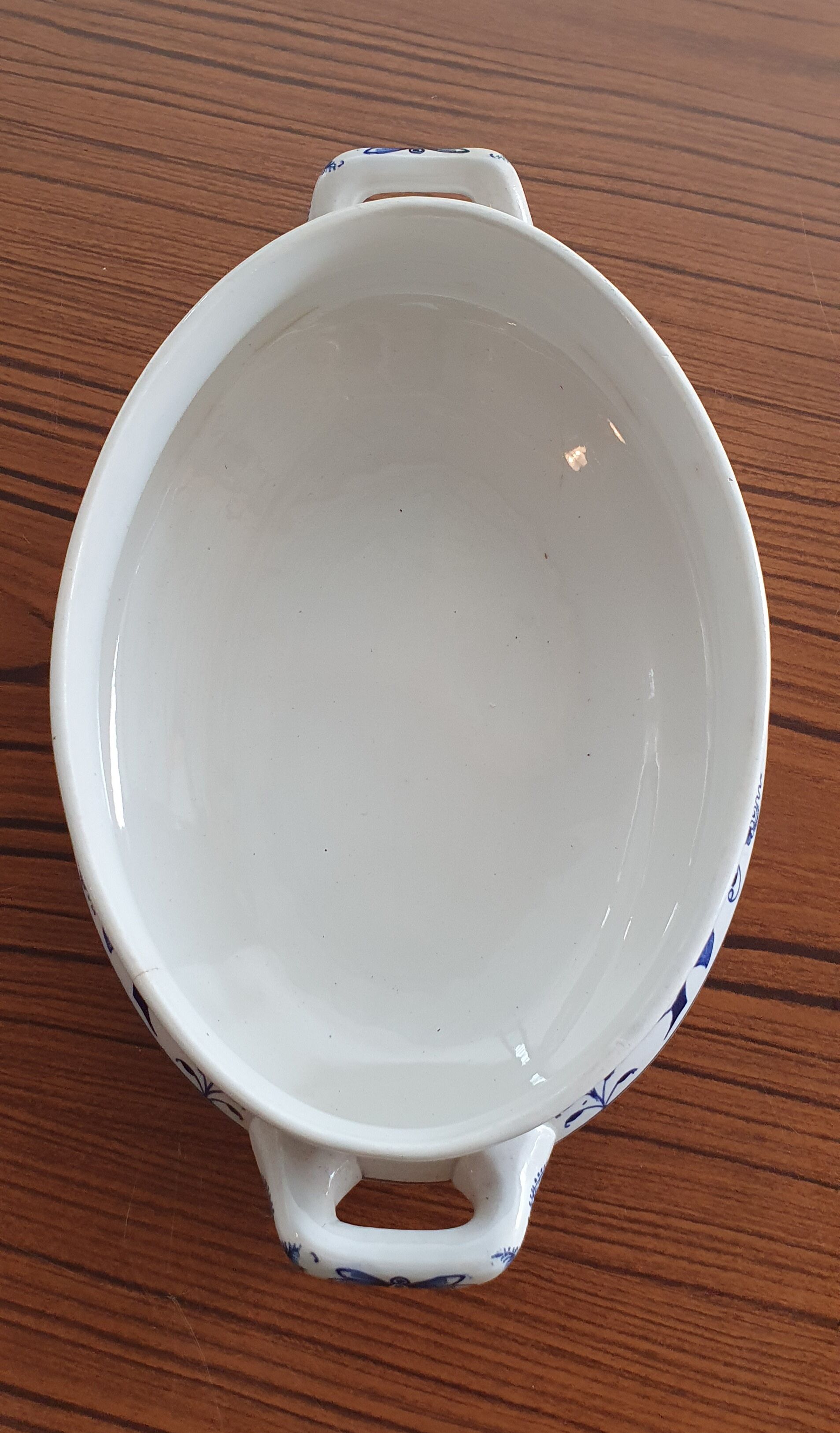 Earthenware soup kitchen