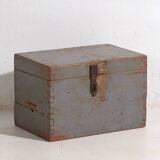 Small antique chest with grey patina (c.1920) #12
