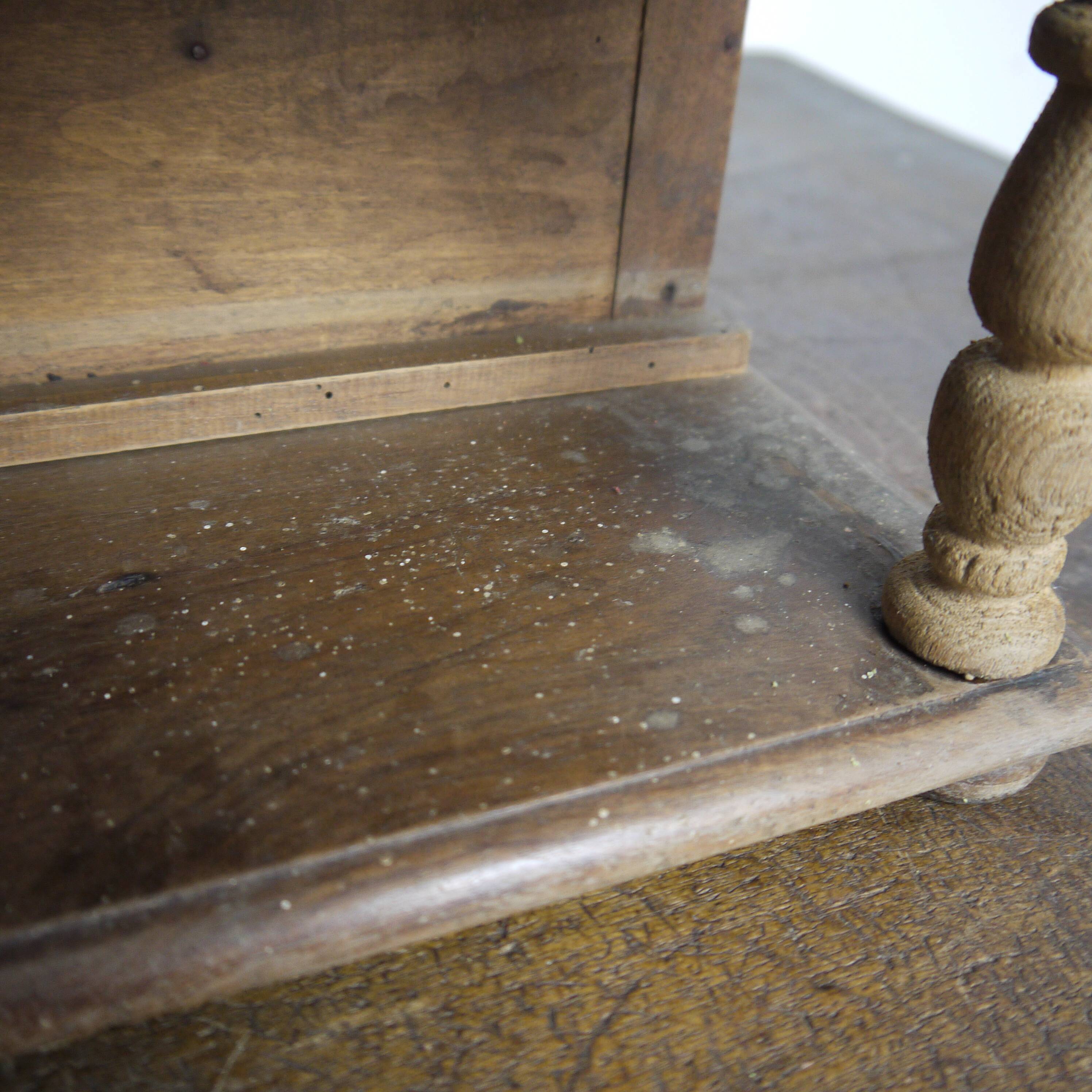 Vaisselier miniature en bois