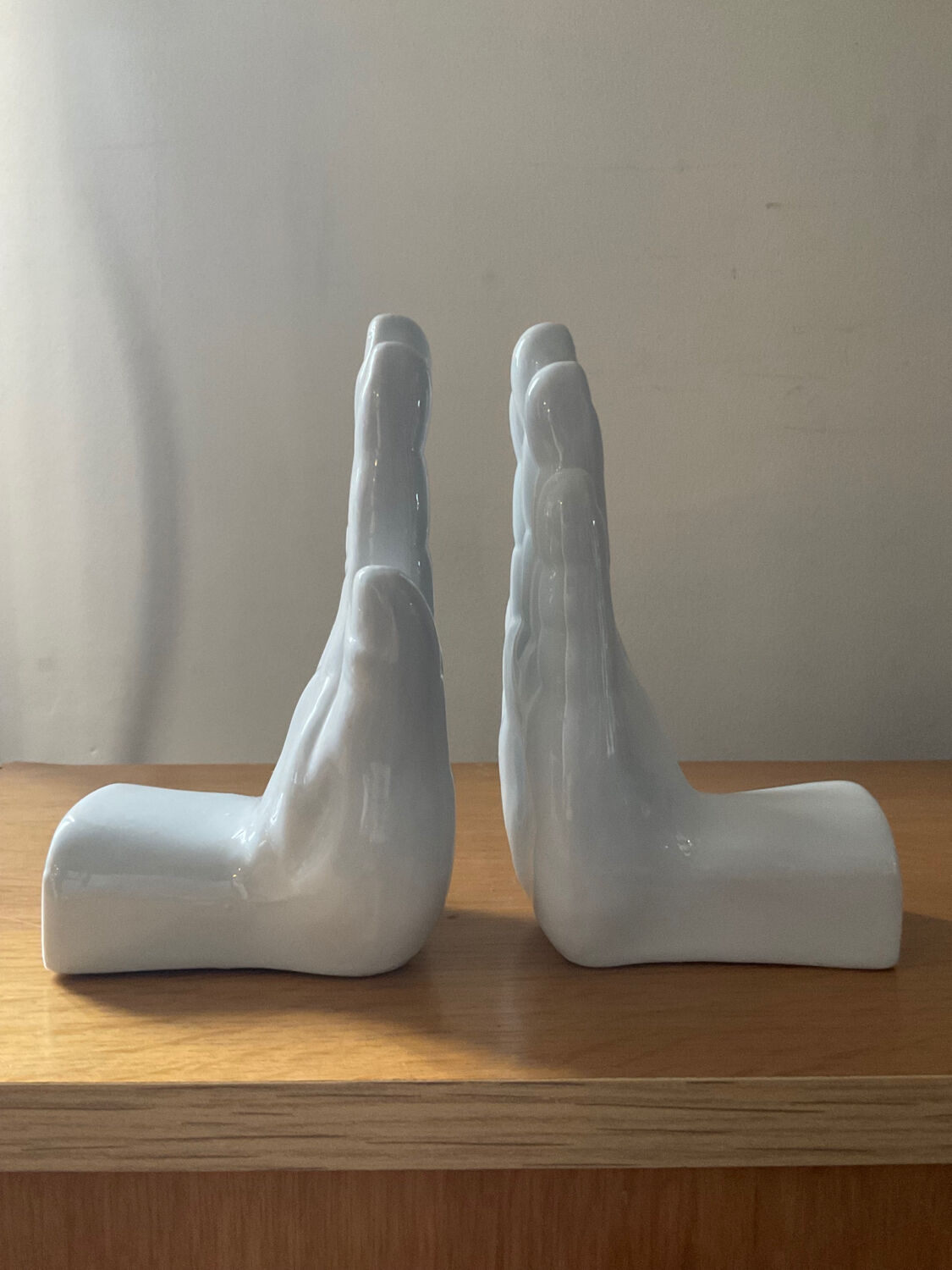 Pair of ceramic hand bookends in the 70s