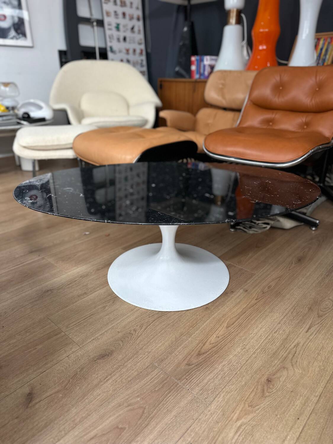 Table basse ovale Eero Saarinen pour Knoll