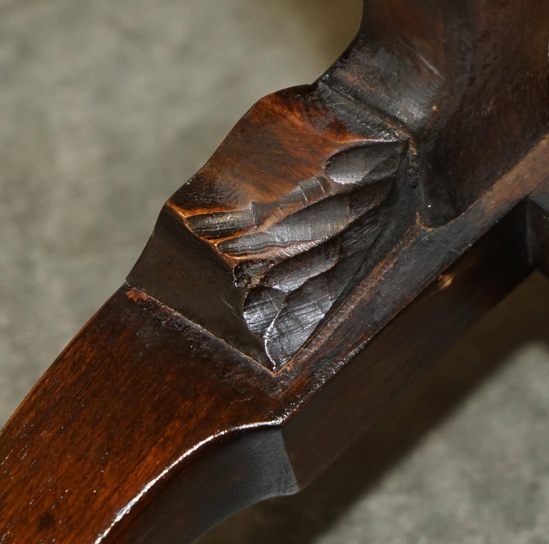 Fauteuil Bergère Antique Thomas Chippendale sculpté Claw & Ball cuir