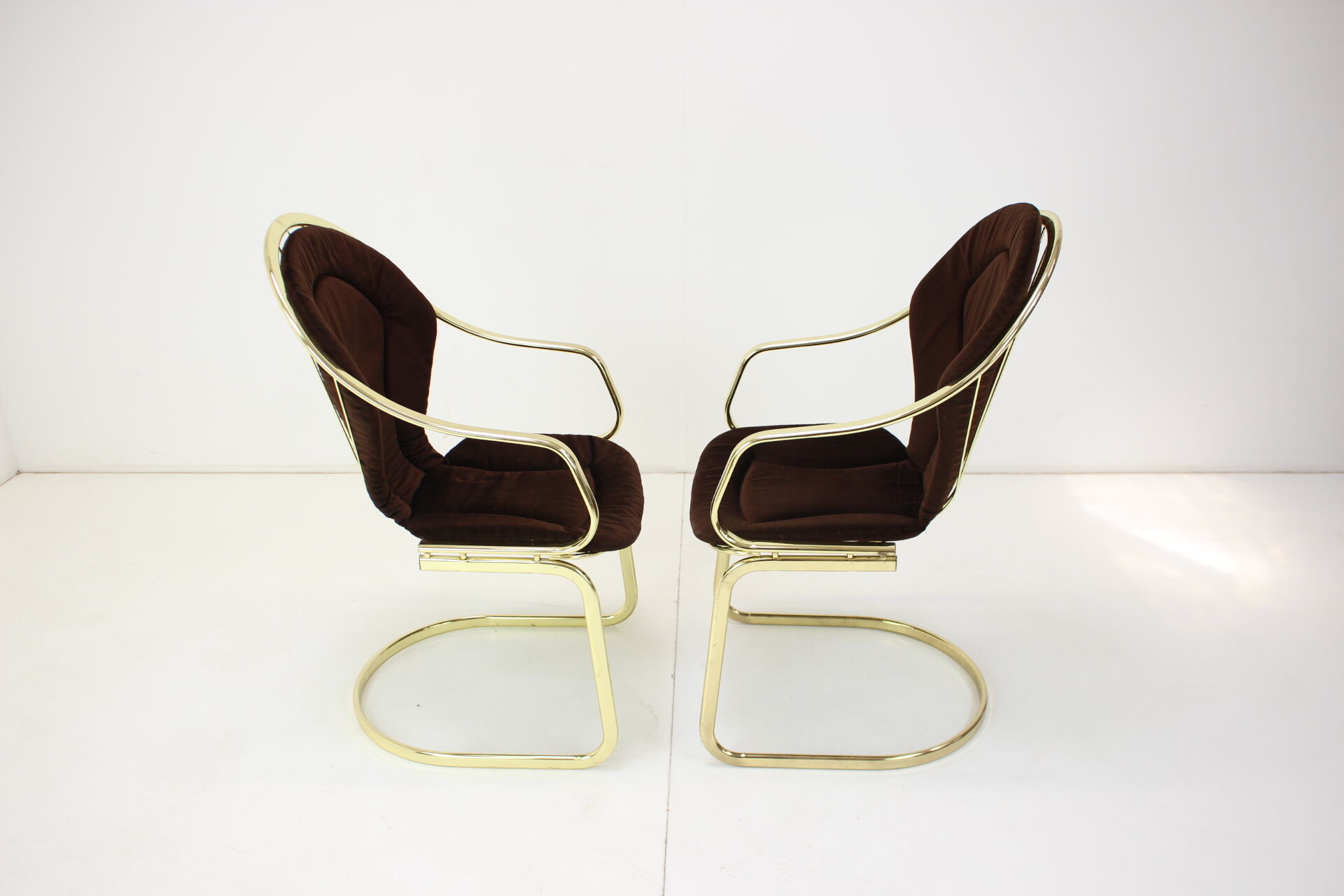 Pair of mid century chairs, Italy, 1970