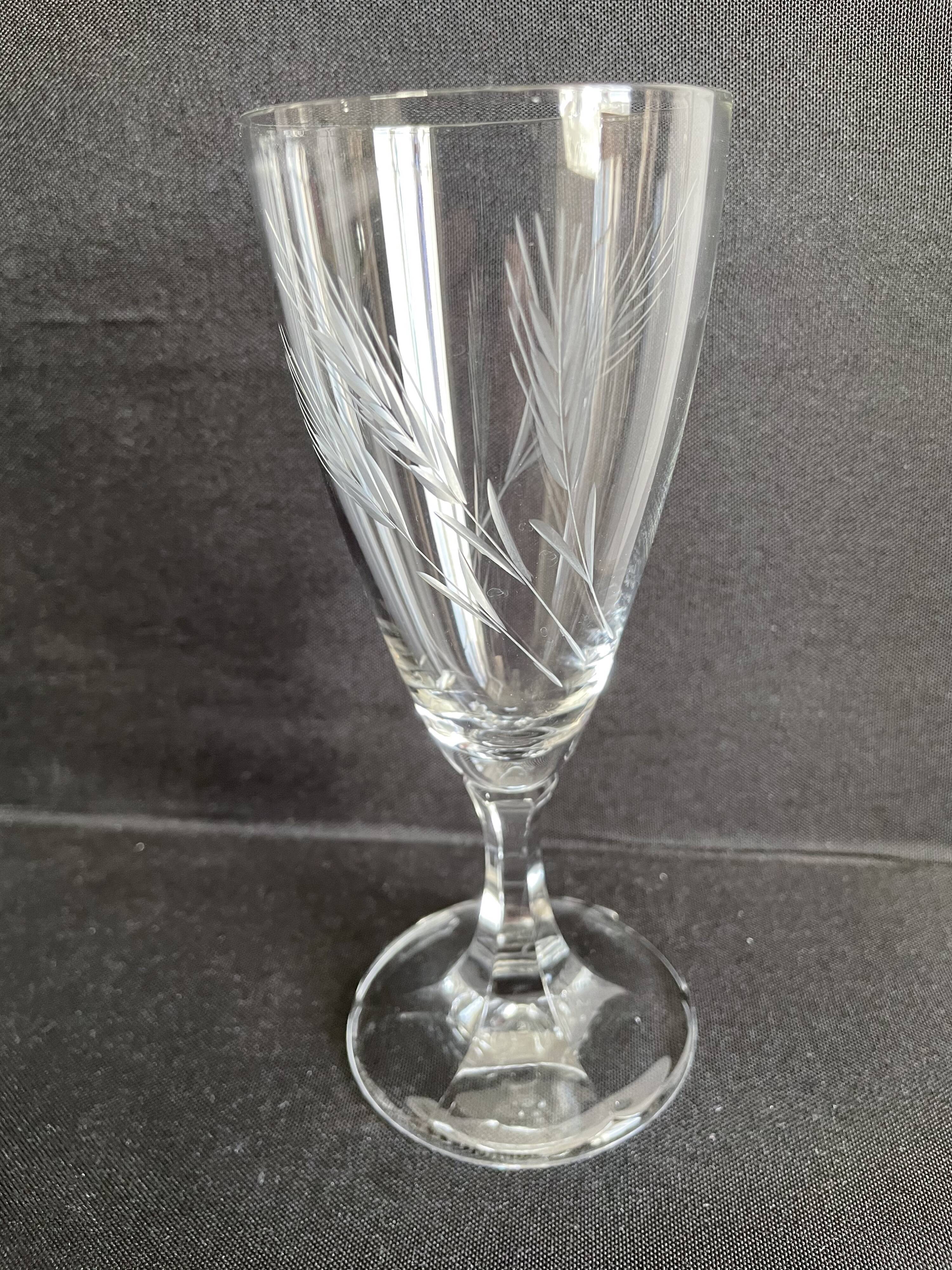 Champagne flutes in cut crystal
