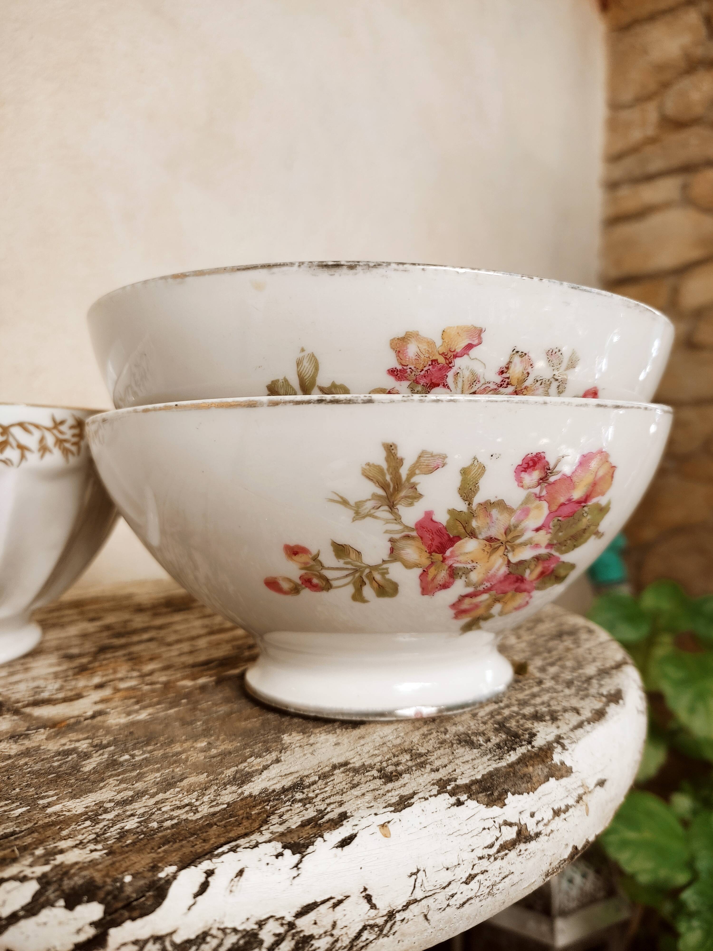 5 mismatched old bowls