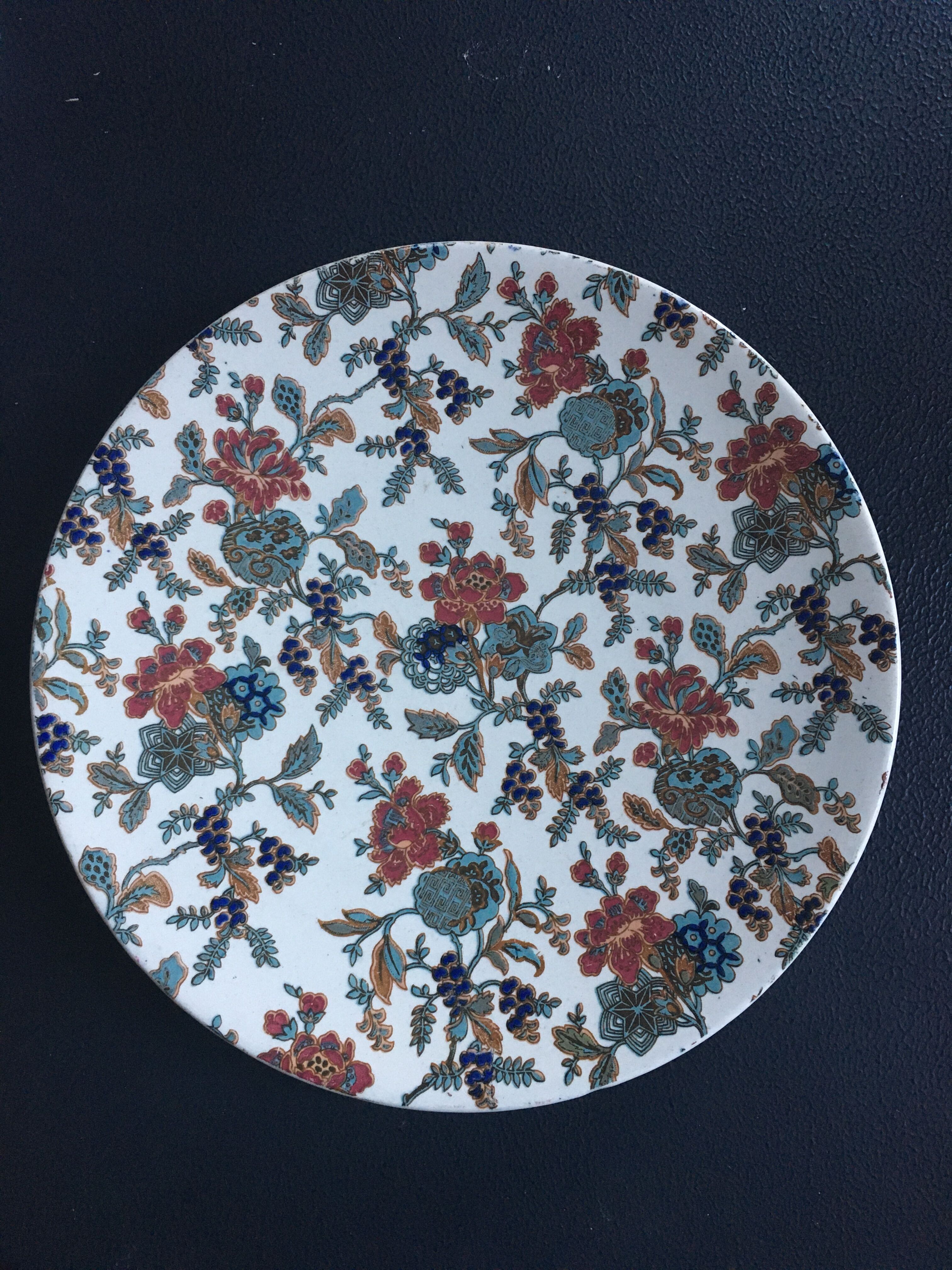 Assiette de Sarreguemines XIXème