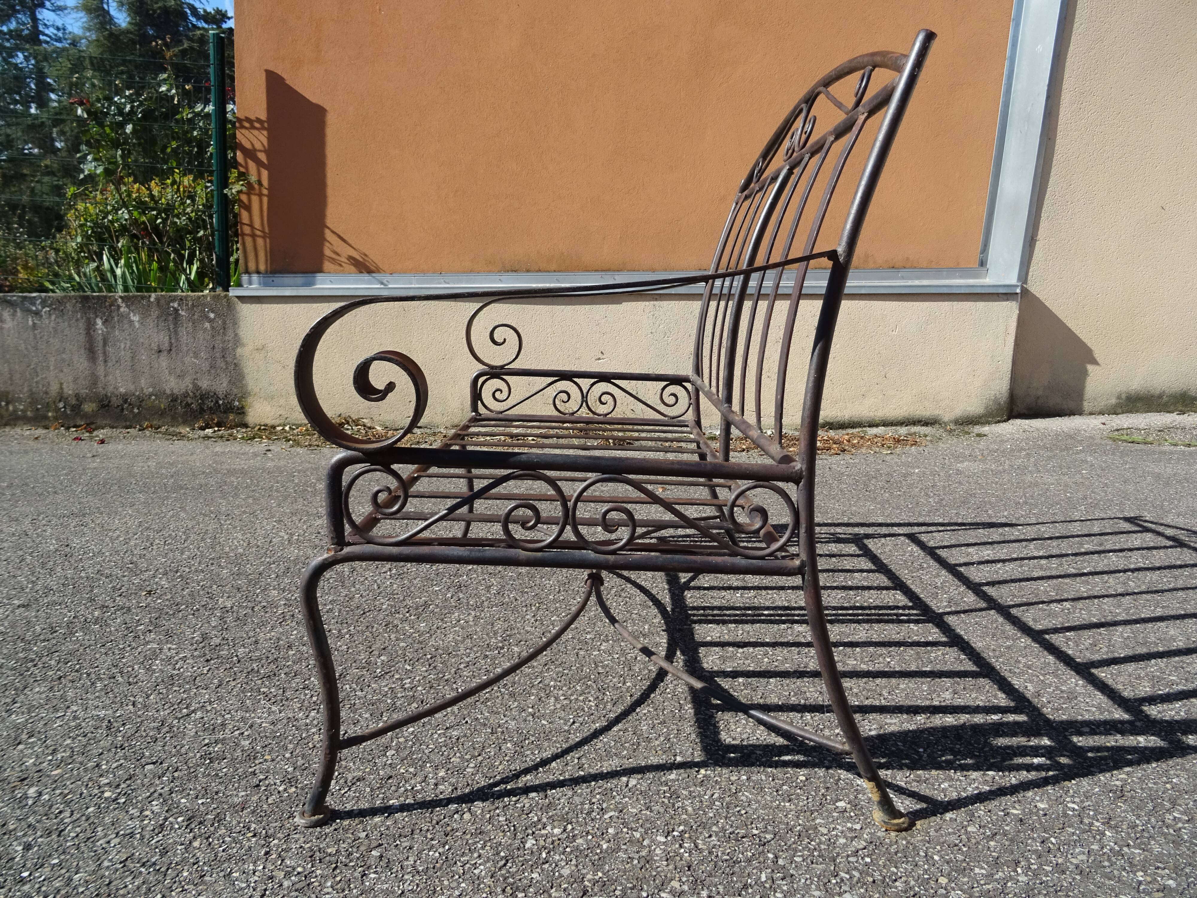 Banc de jardin en fer forgé