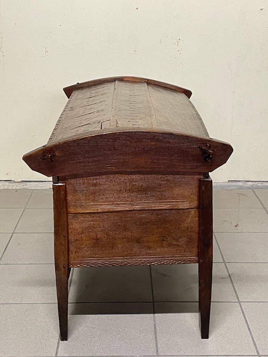 Antique beech chest of drawers, 19th century