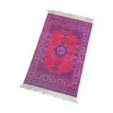 Oriental-inspired velvet rug 108 cm X 67, 5 cm.