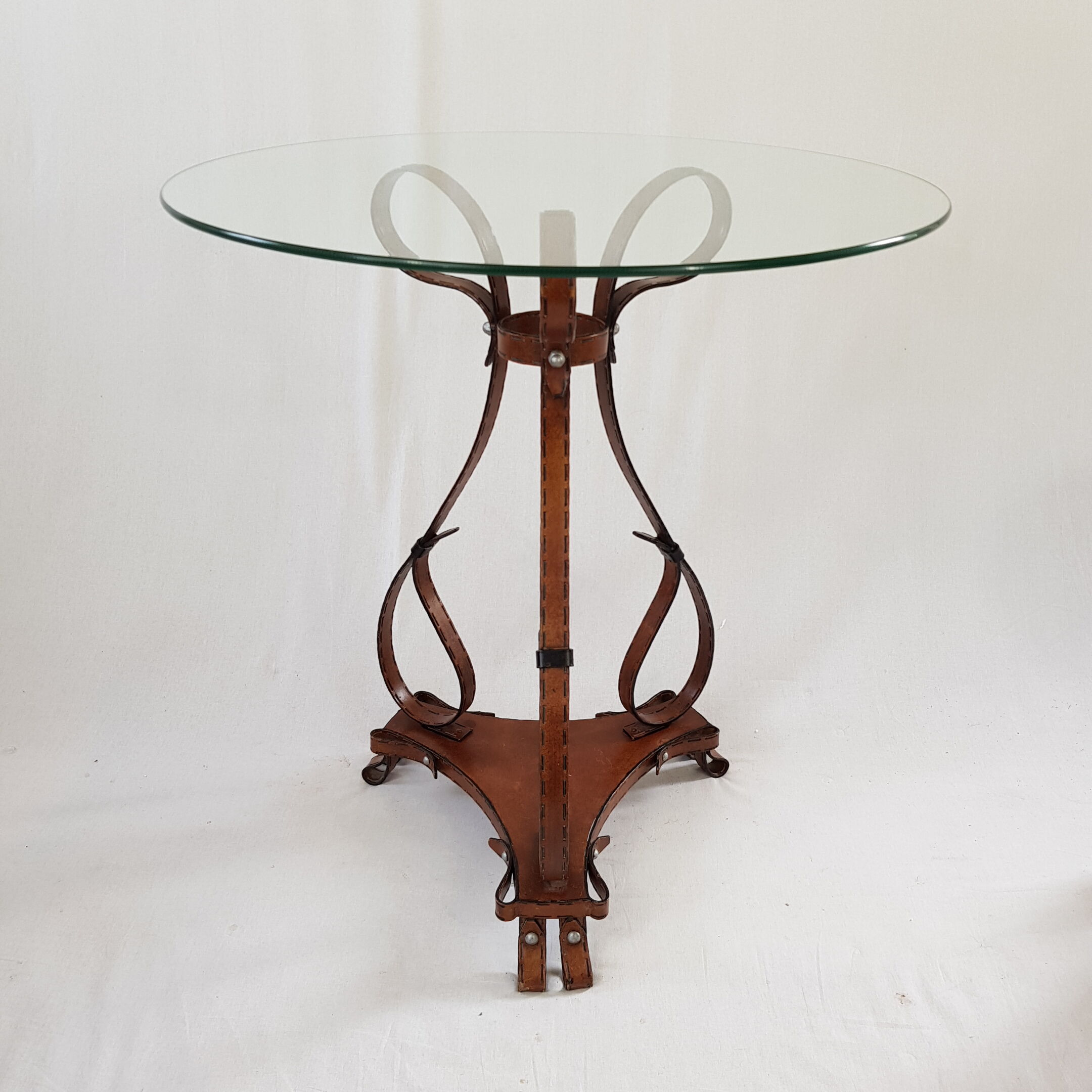 Painted side table in steel, effect trompe l'oeil