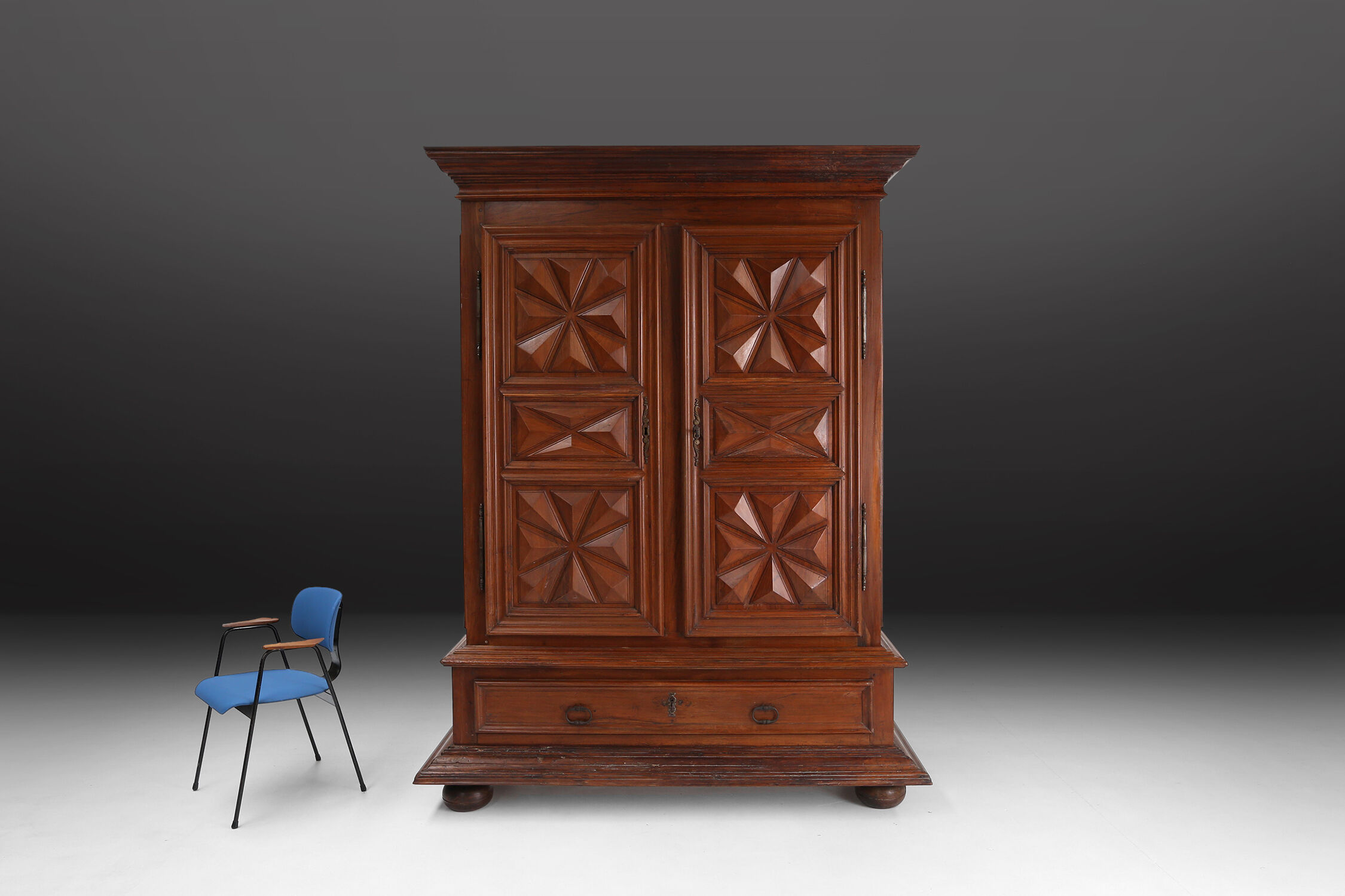 French early 17th century Louis XIII wardrobe