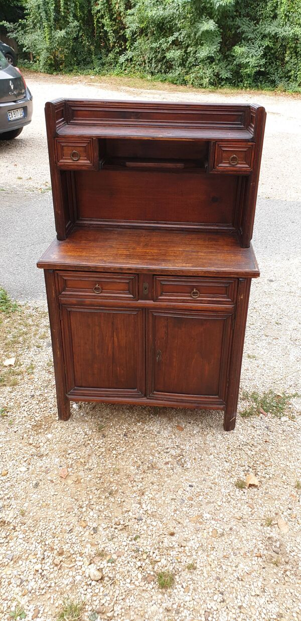 Buffet à gradin enfant  de petite taille